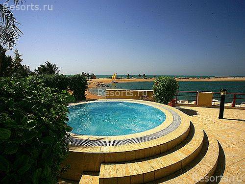 Al Hamra Fort Hotel & Beach Resort 46